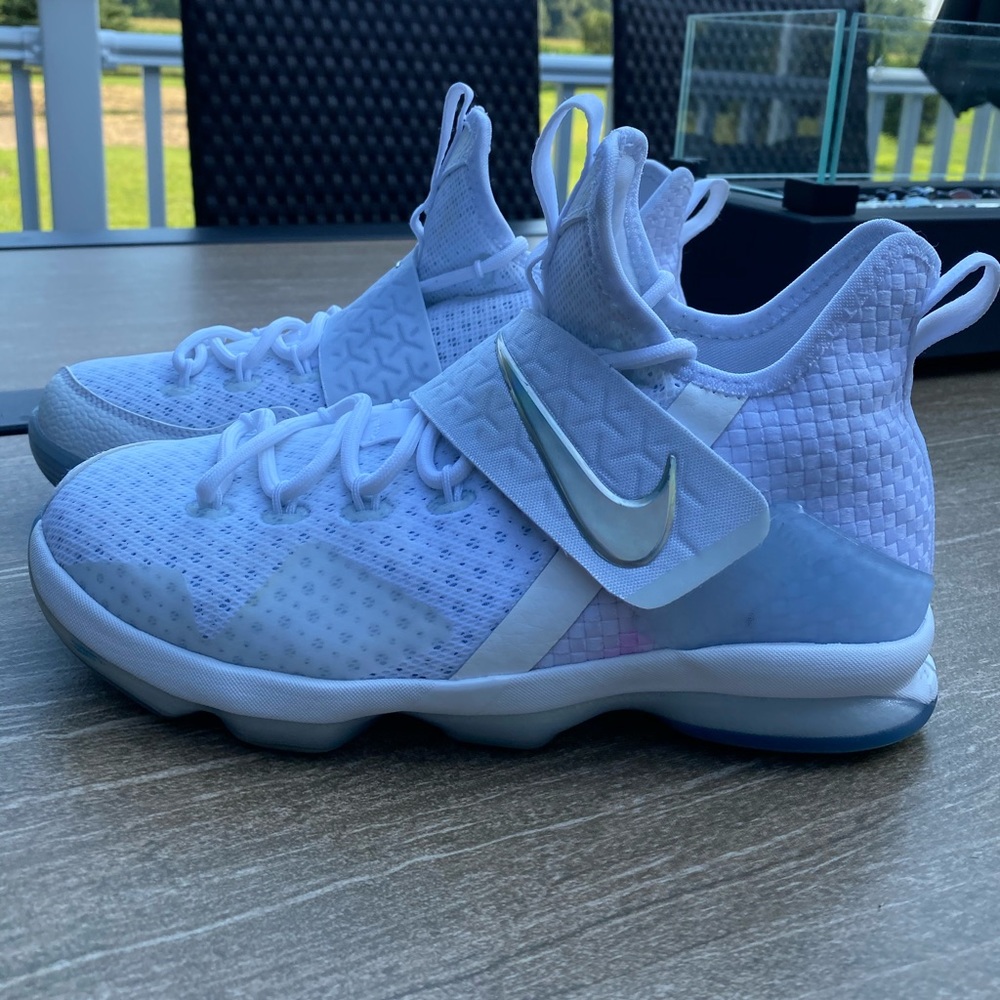 nike lebron james 14 time to shine